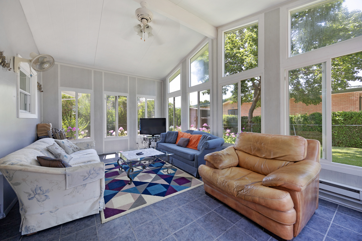 100 Woodcrest Lane Property Photo 10