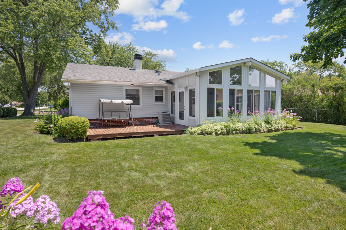 100 Woodcrest Lane Property Photo 19