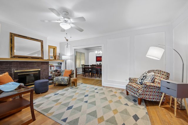 6551 N Maplewood Avenue Property Photo 4
