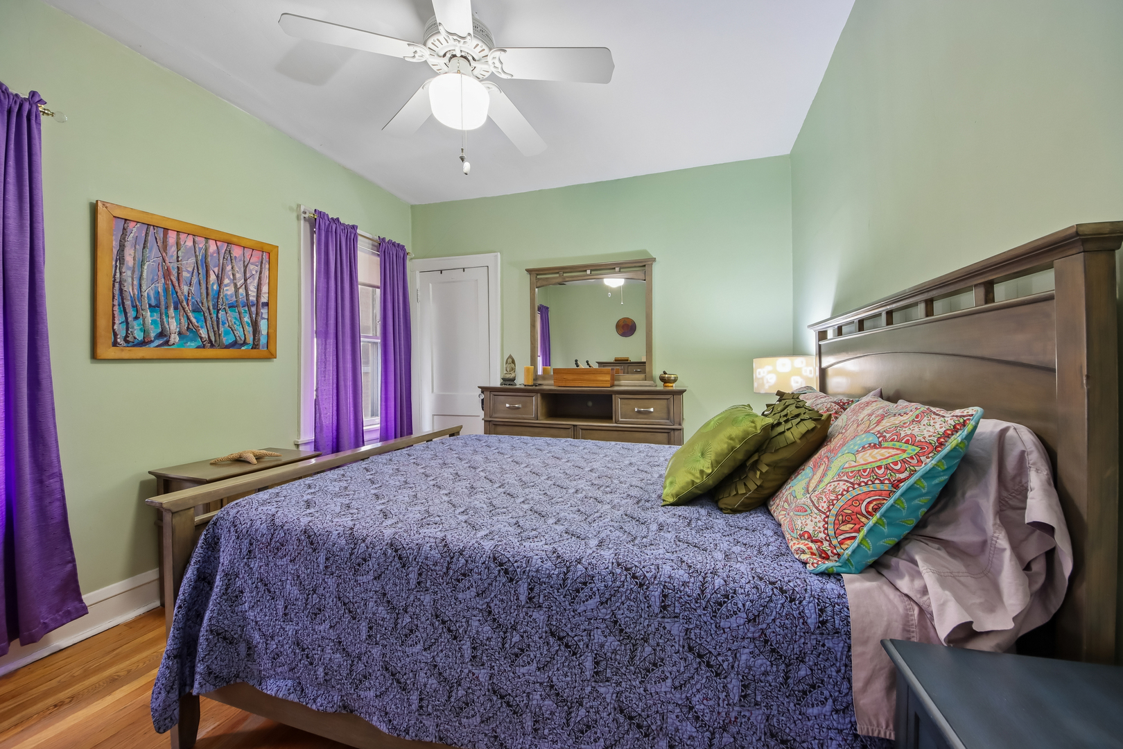 6551 N Maplewood Avenue Property Photo 12