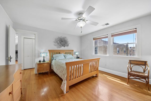 6551 N Maplewood Avenue Property Photo 18