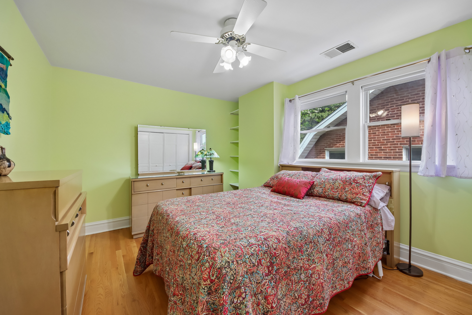 6551 N Maplewood Avenue Property Photo 25
