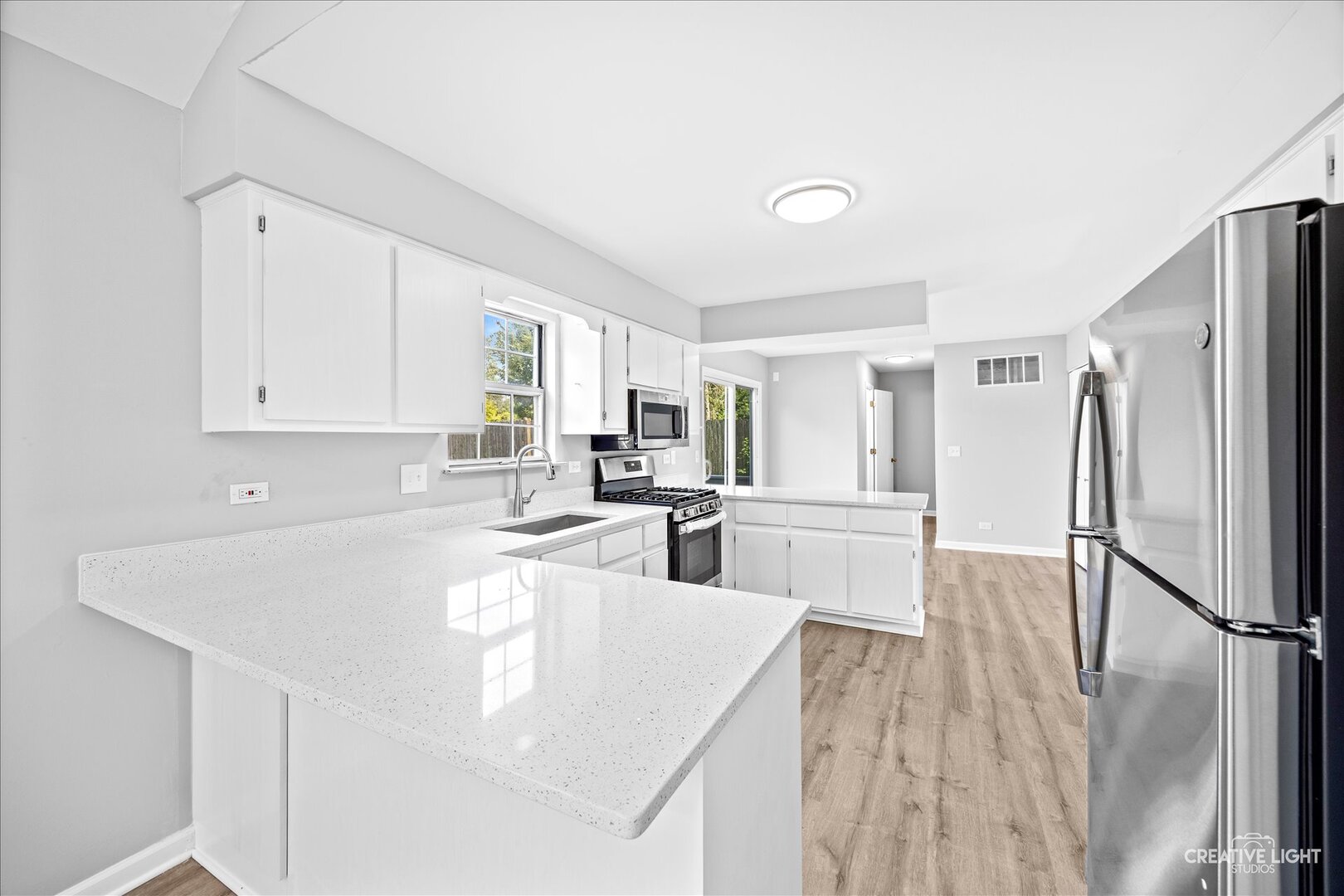 380 Regency Court Property Photo 13