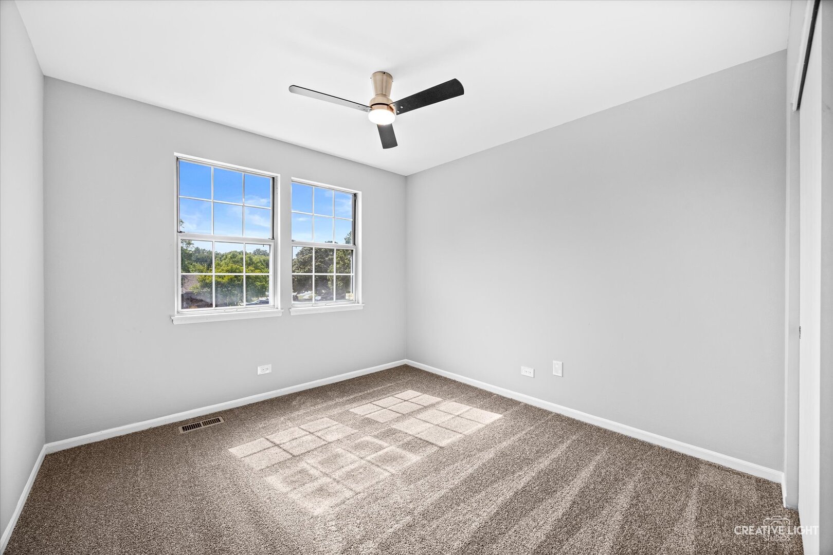 380 Regency Court Property Photo 21
