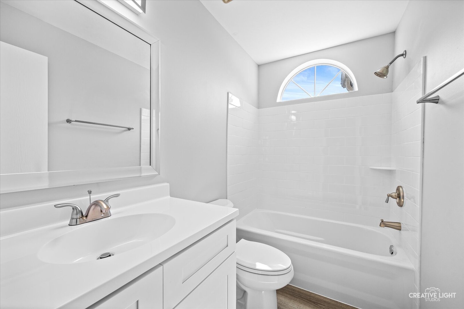 380 Regency Court Property Photo 23