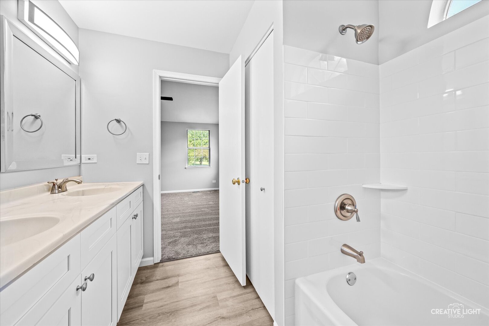 380 Regency Court Property Photo 27