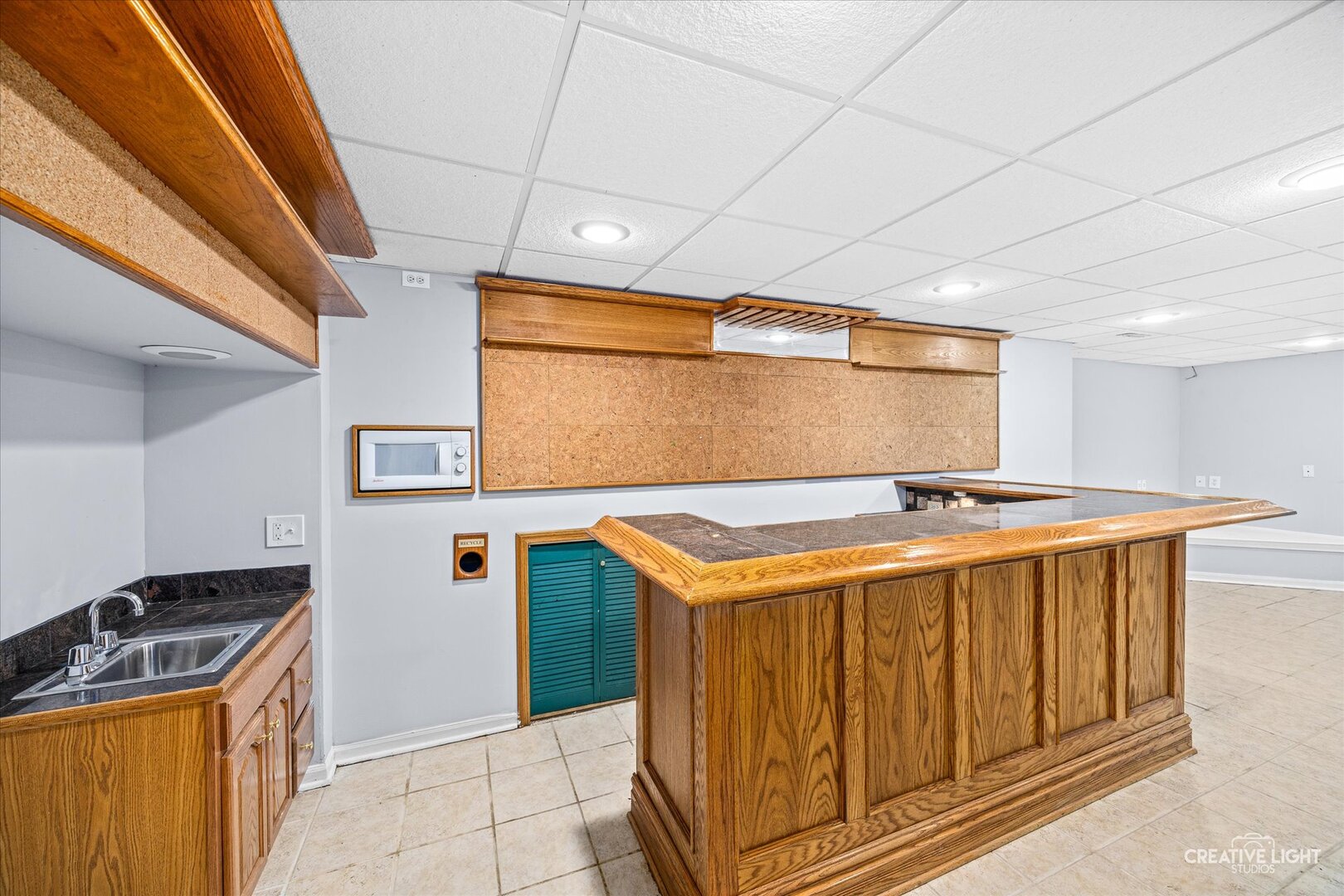 380 Regency Court Property Photo 32