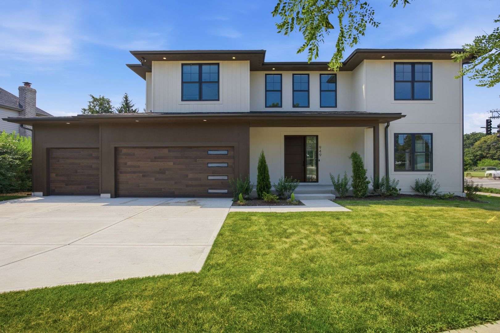 949 Internationale Parkway Property Photo 1