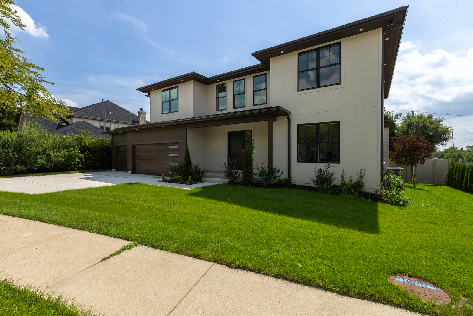 949 Internationale Parkway Property Photo 3