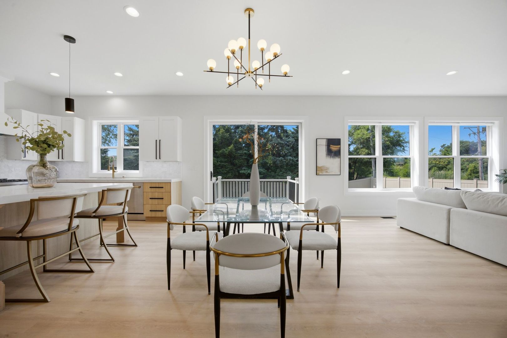 949 Internationale Parkway Property Photo 16