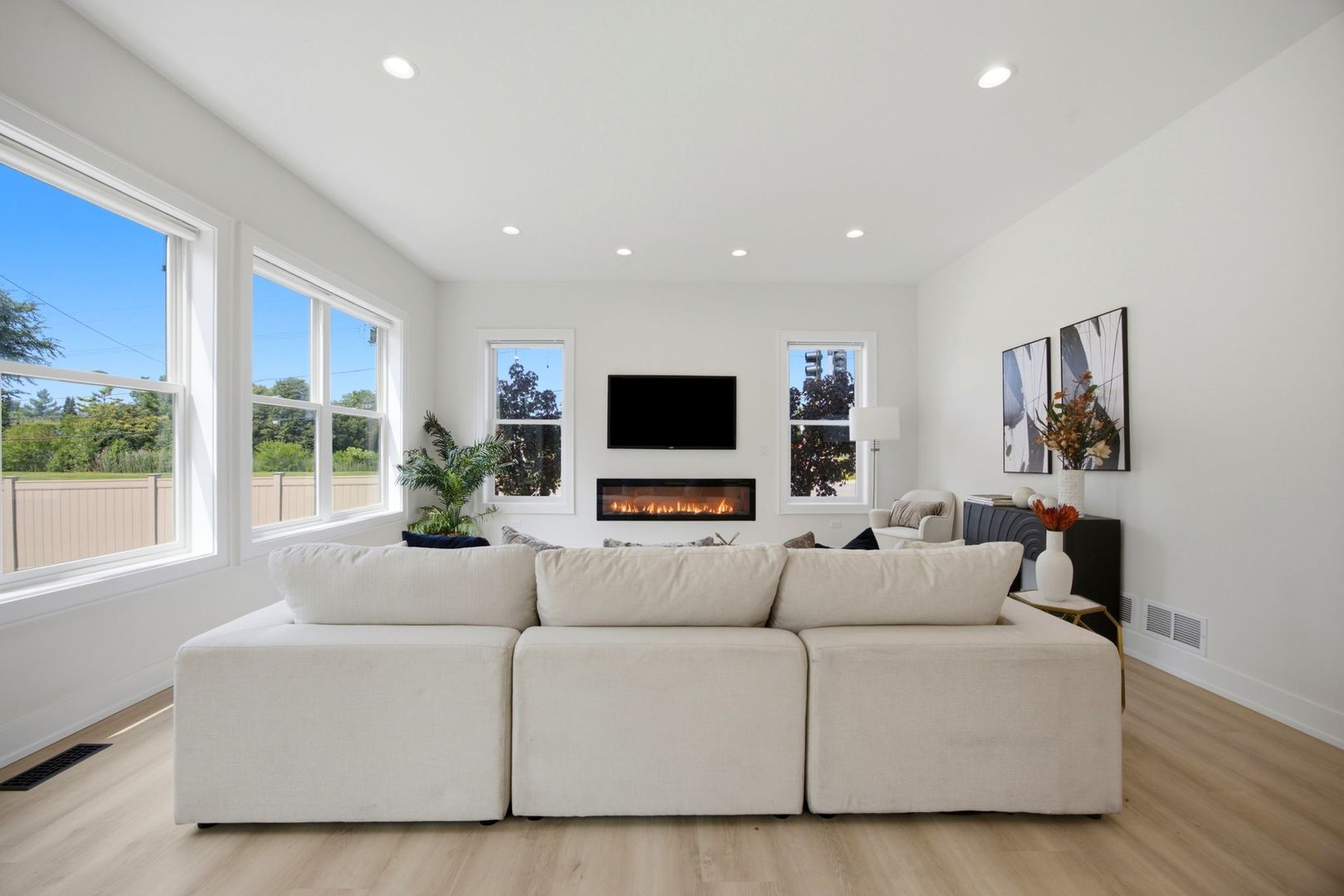 949 Internationale Parkway Property Photo 19