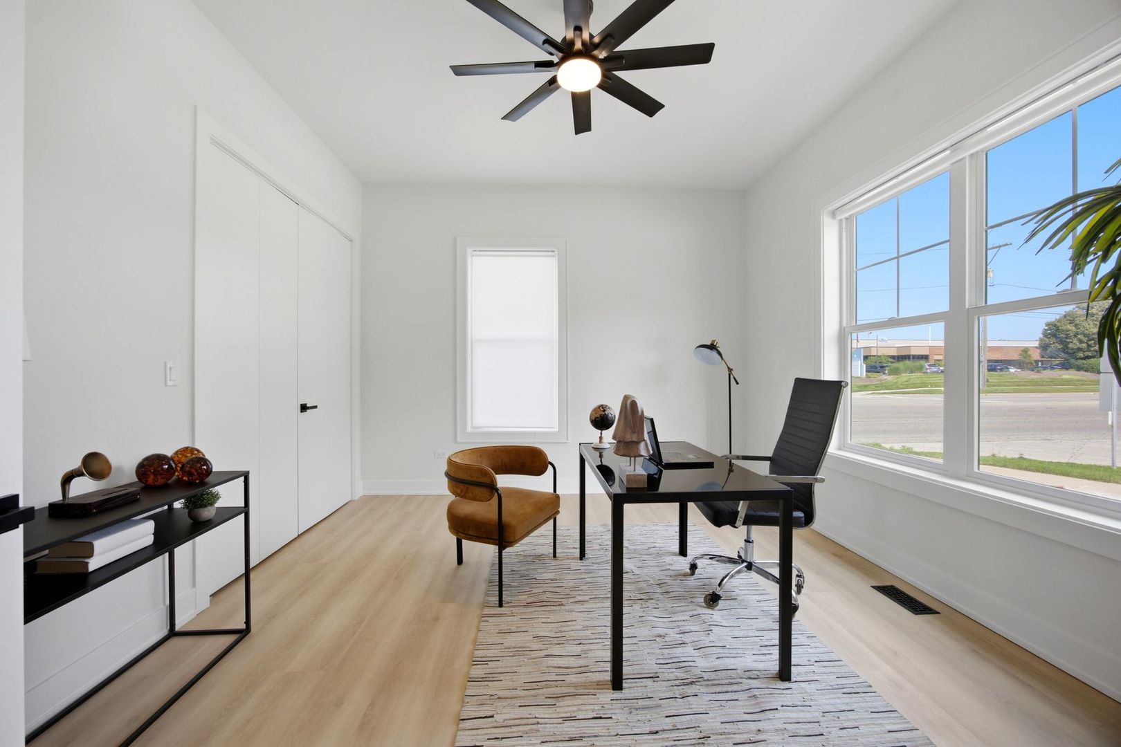 949 Internationale Parkway Property Photo 22