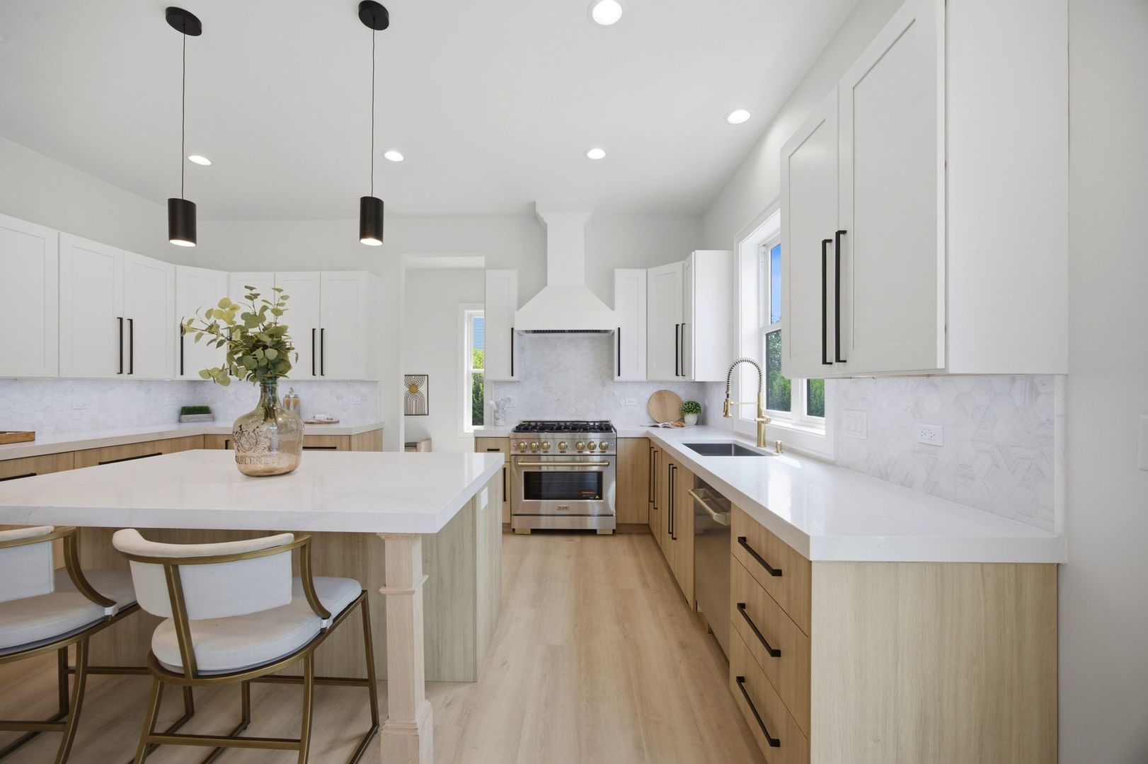 949 Internationale Parkway Property Photo 26
