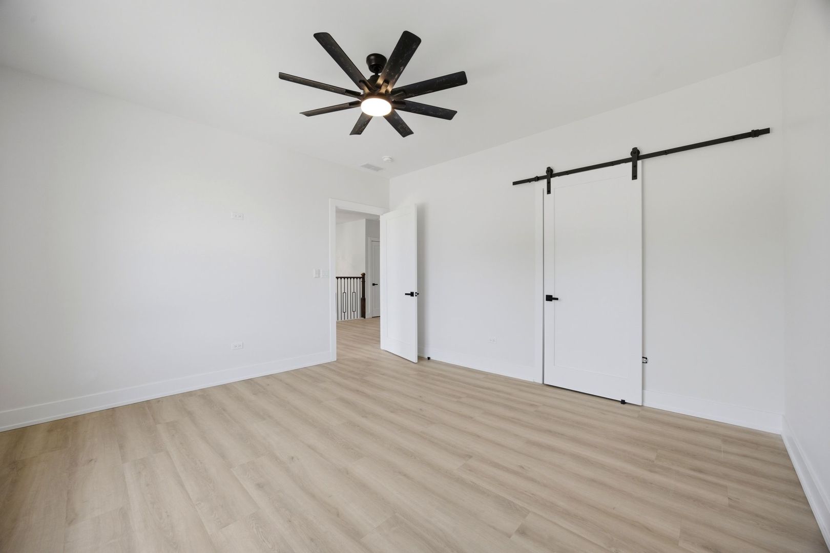 949 Internationale Parkway Property Photo 44