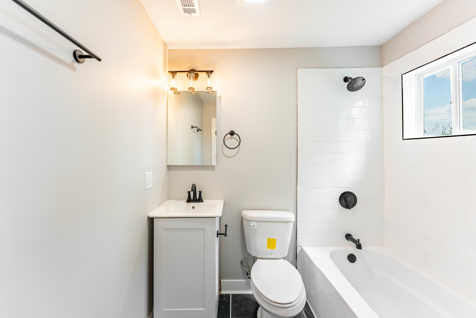 1076 E Maple Street Property Photo 26