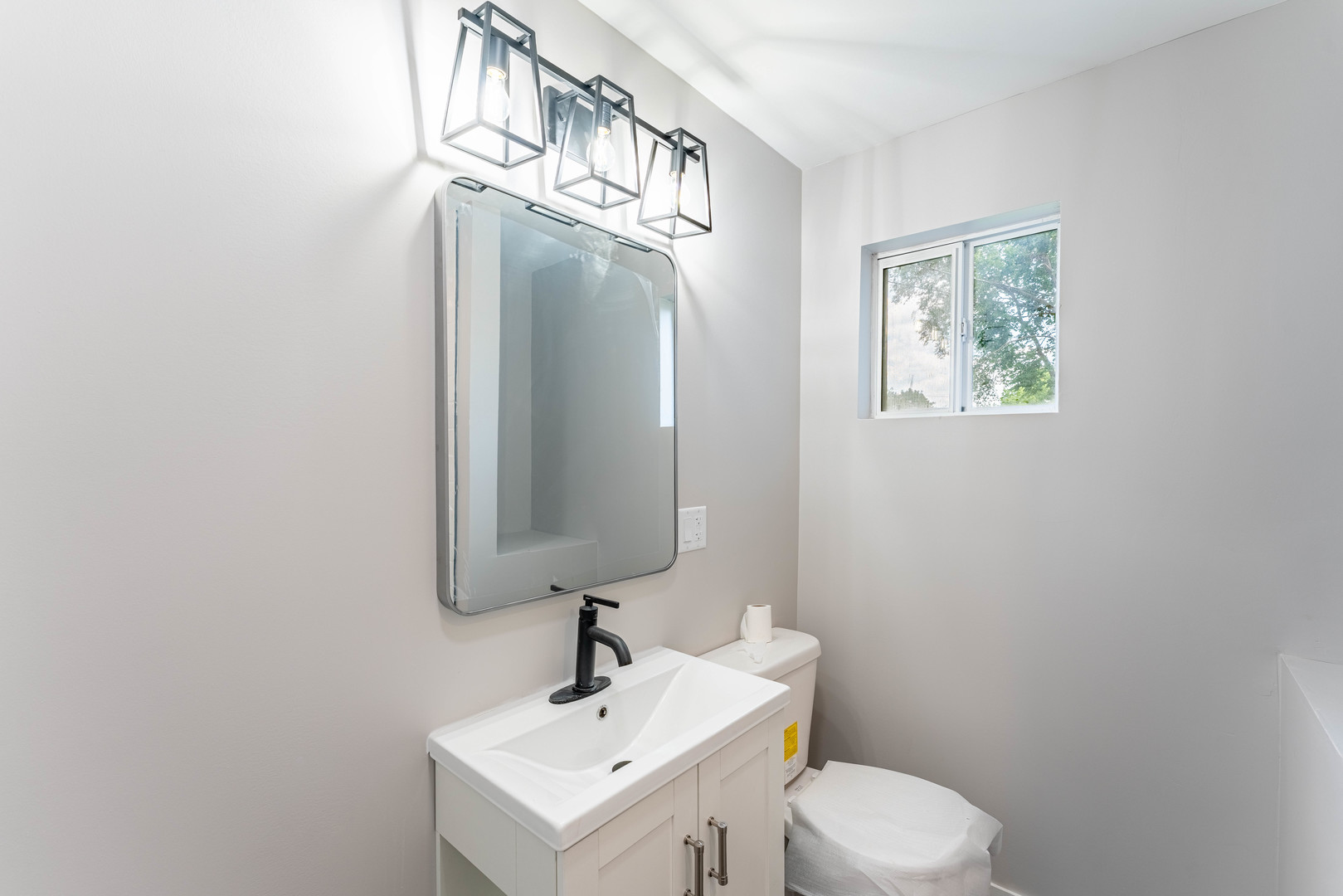 1076 E Maple Street Property Photo 28