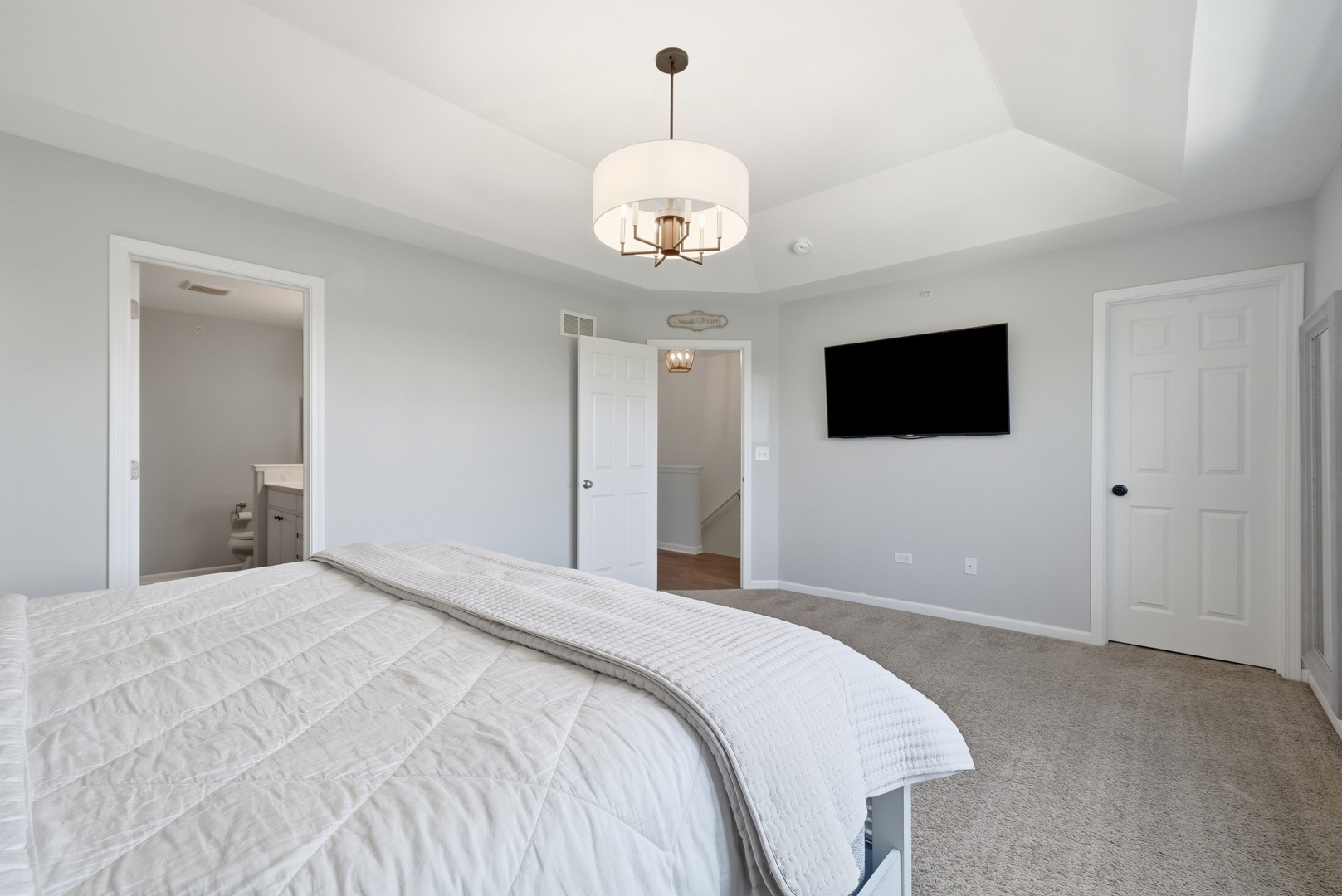 2546 Huntleigh Lane Property Photo 13