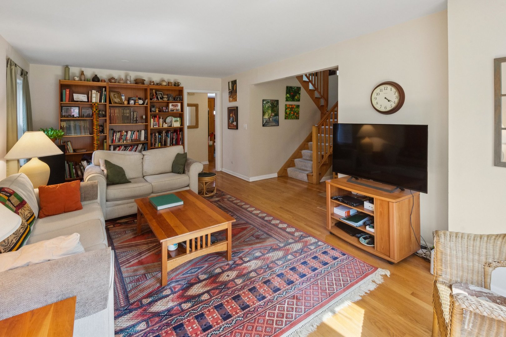 2149 Hartrey Avenue Property Photo 6