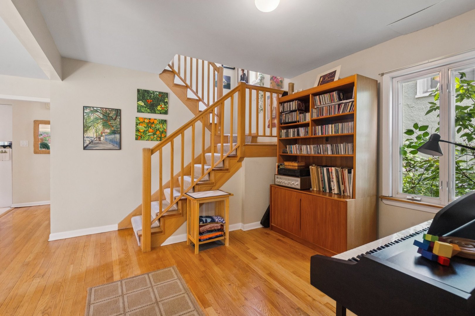2149 Hartrey Avenue Property Photo 7