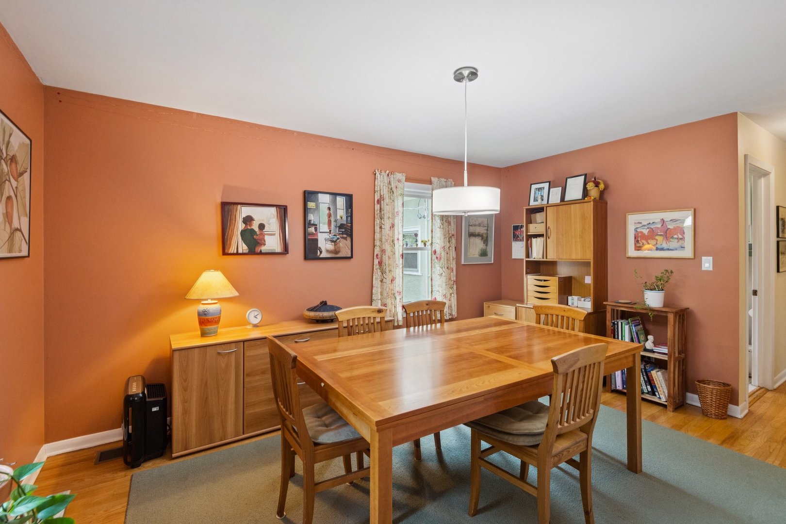 2149 Hartrey Avenue Property Photo 10