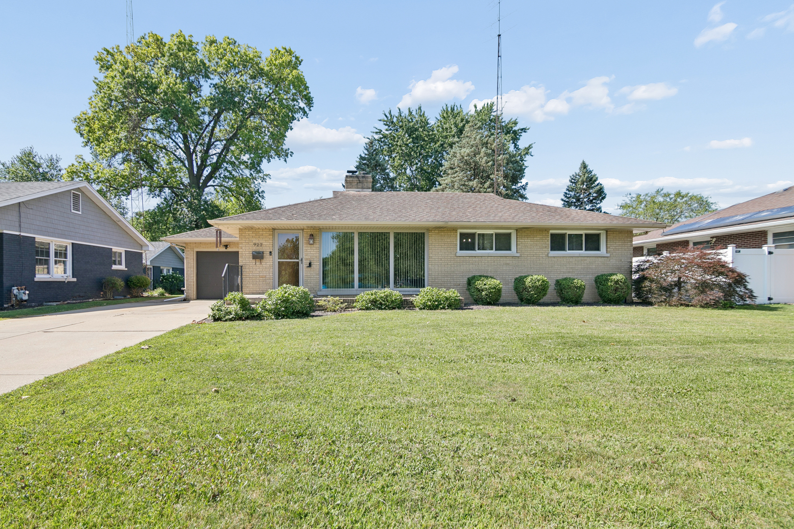 922 W Van Meter Street Property Photo 1