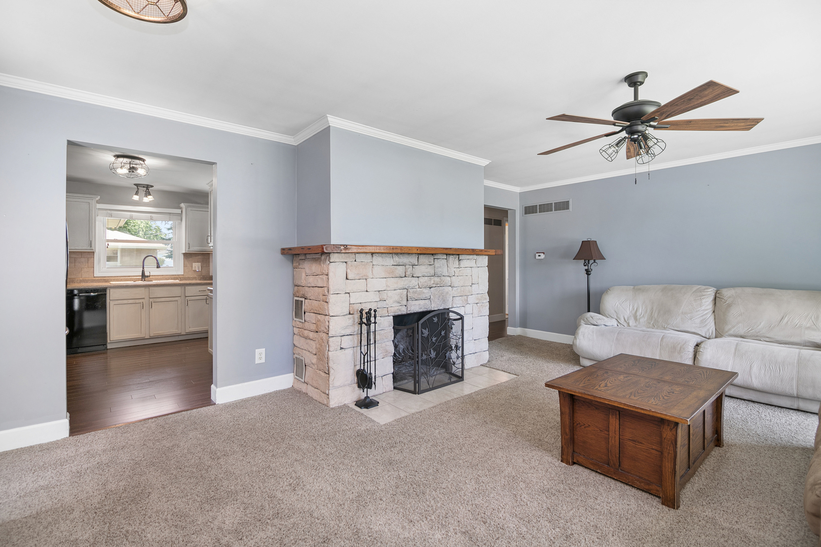922 W Van Meter Street Property Photo 4