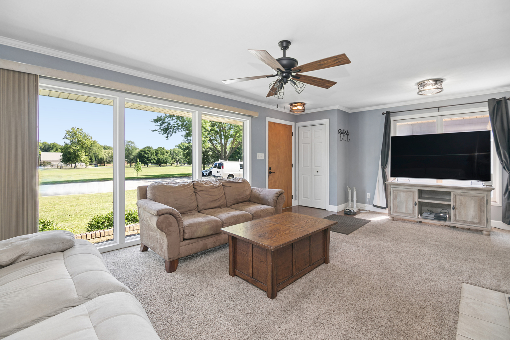 922 W Van Meter Street Property Photo 5