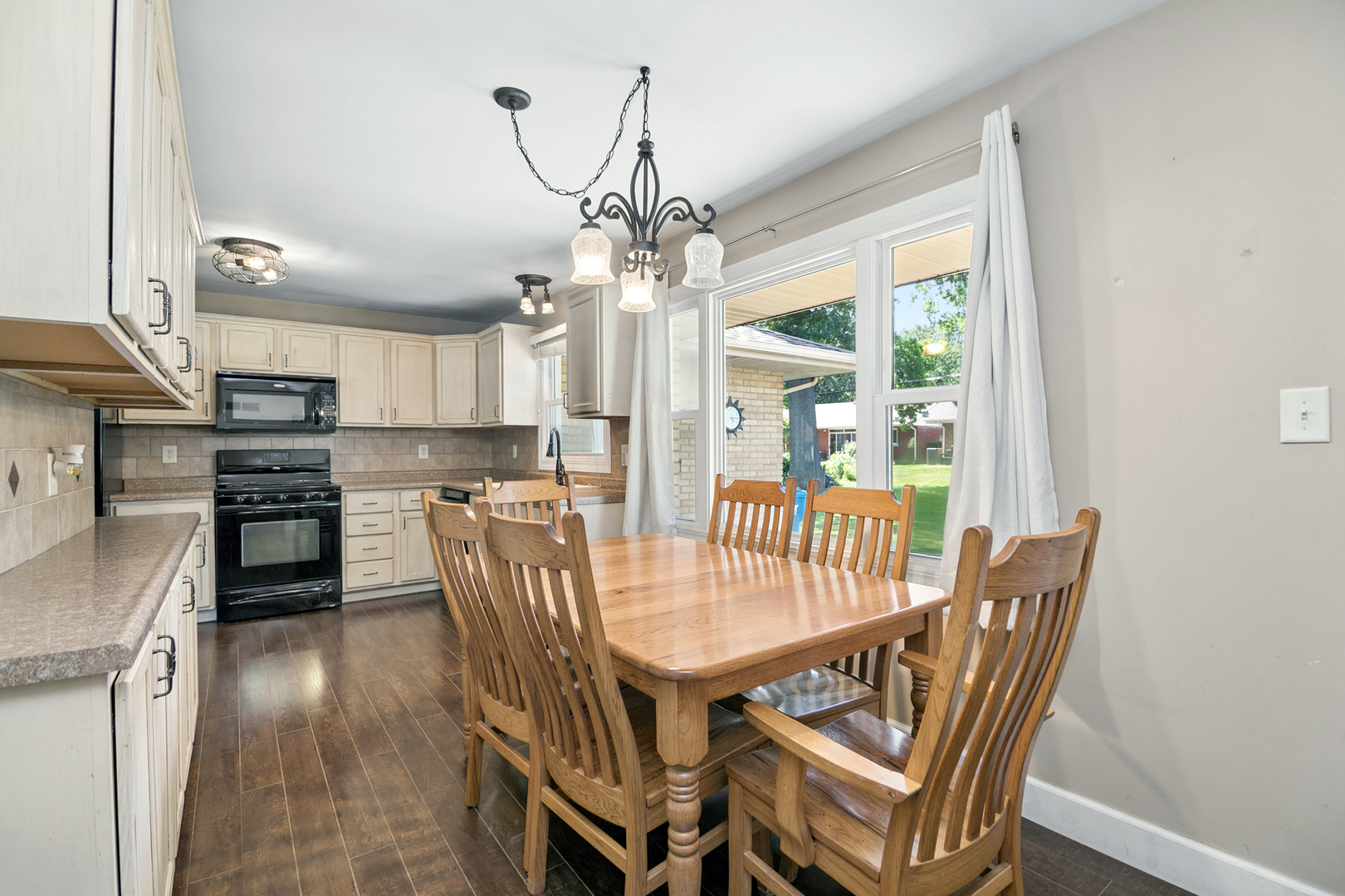 922 W Van Meter Street Property Photo 6