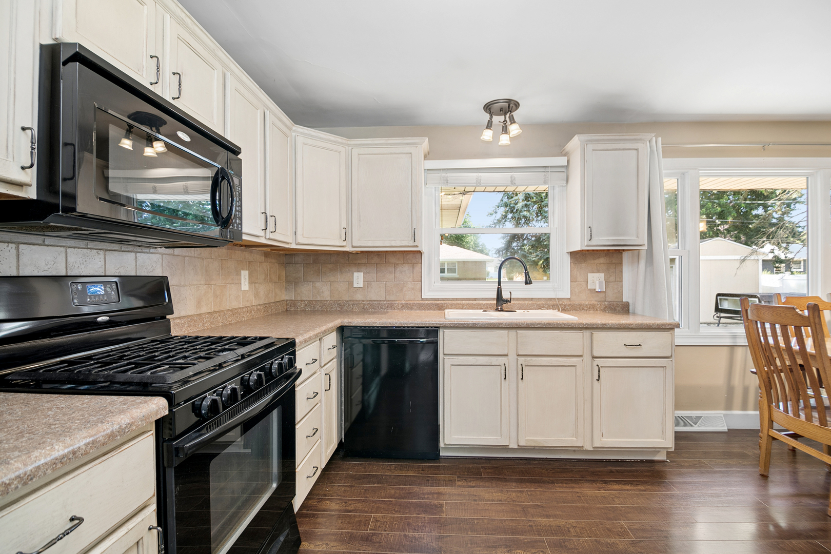 922 W Van Meter Street Property Photo 7
