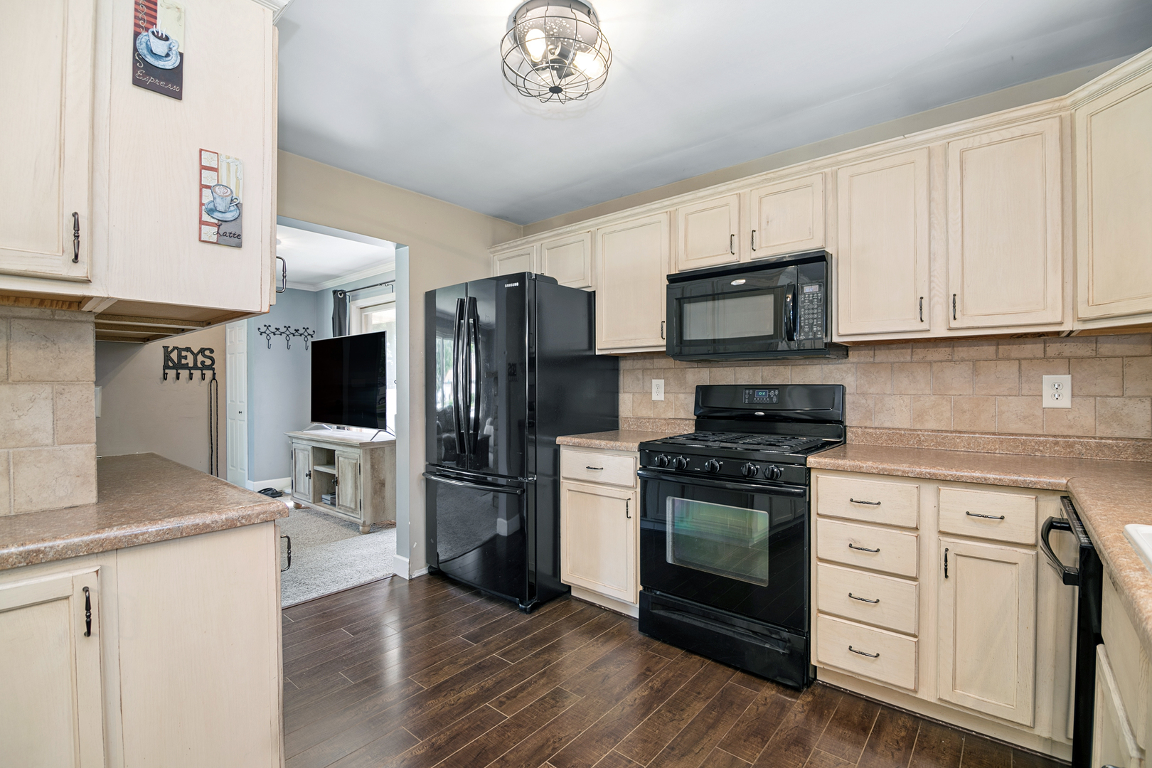 922 W Van Meter Street Property Photo 9