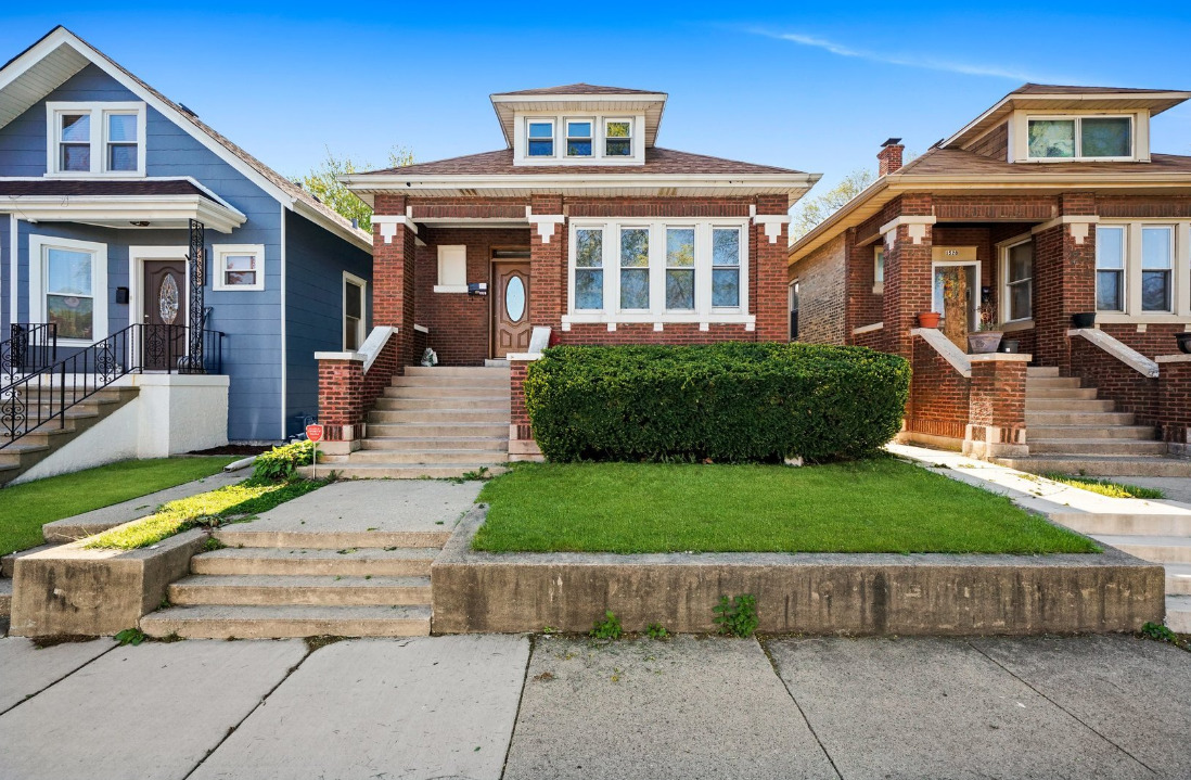 1532 Lombard Avenue Property Photo 1