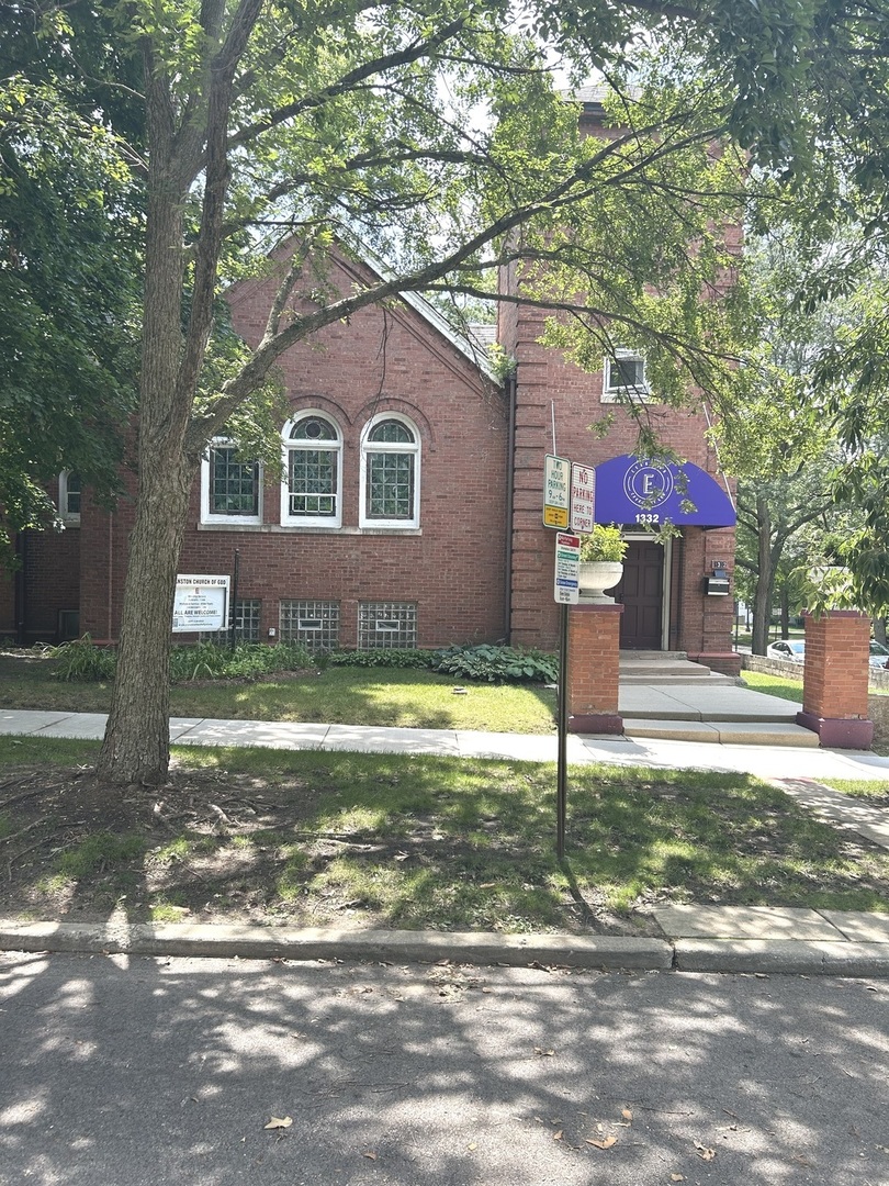 1332 Davis Street Property Photo 1