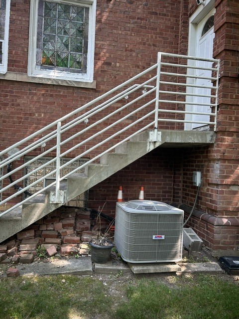 1332 Davis Street Property Photo 6