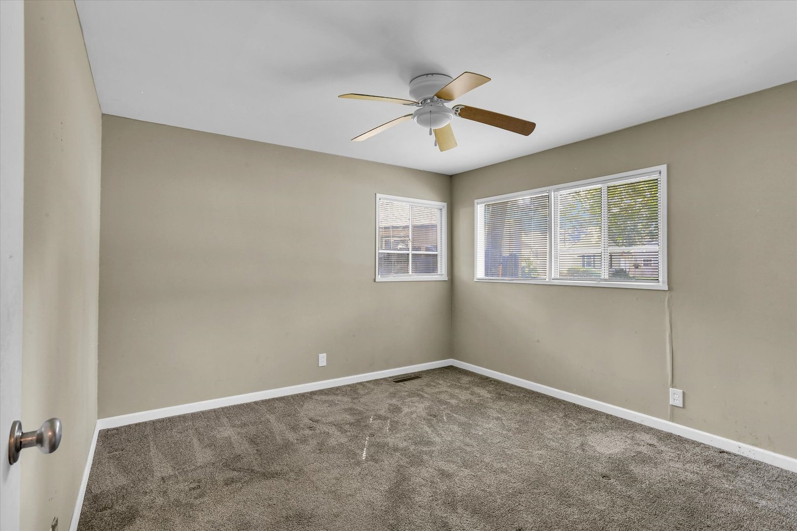 1810 Greendale Drive Property Photo 11