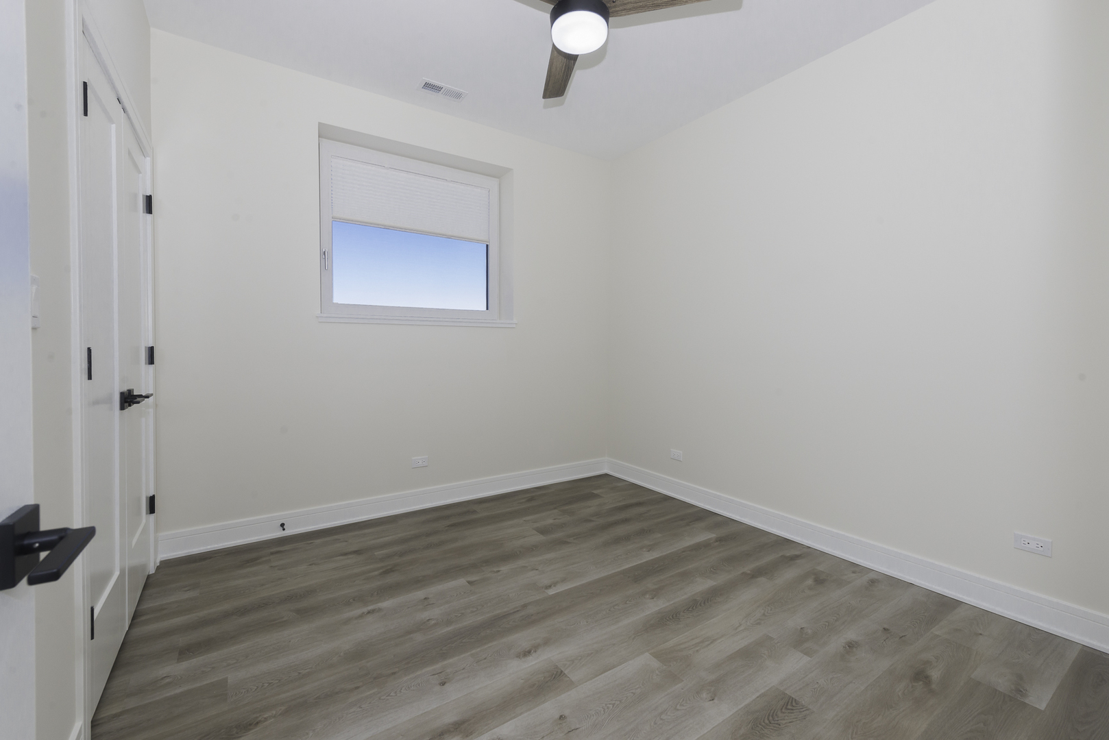 3762 S Indiana Avenue Property Photo 19