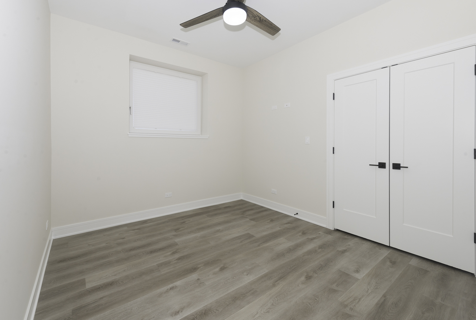 3762 S Indiana Avenue Property Photo 20
