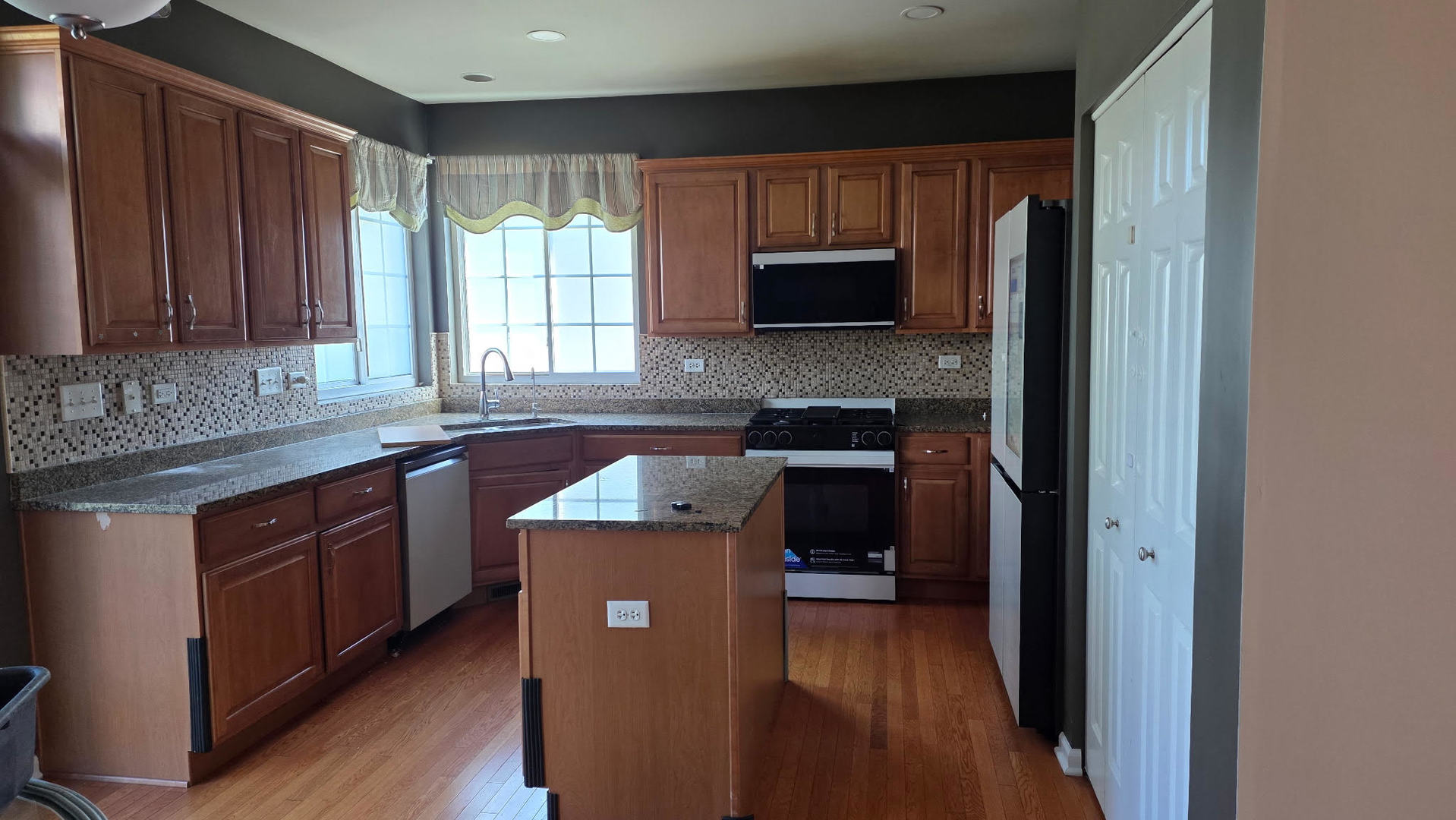 101 N Spruce Avenue Property Photo 7