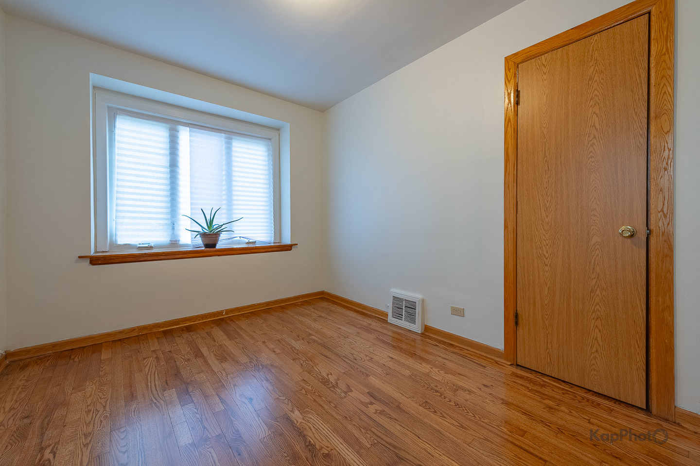 3933 W 69th Place Property Photo 12