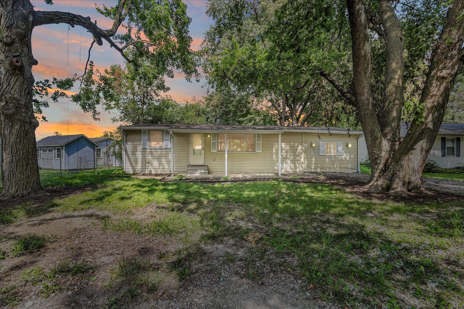 1003 S Pleasantview Property Photo 7