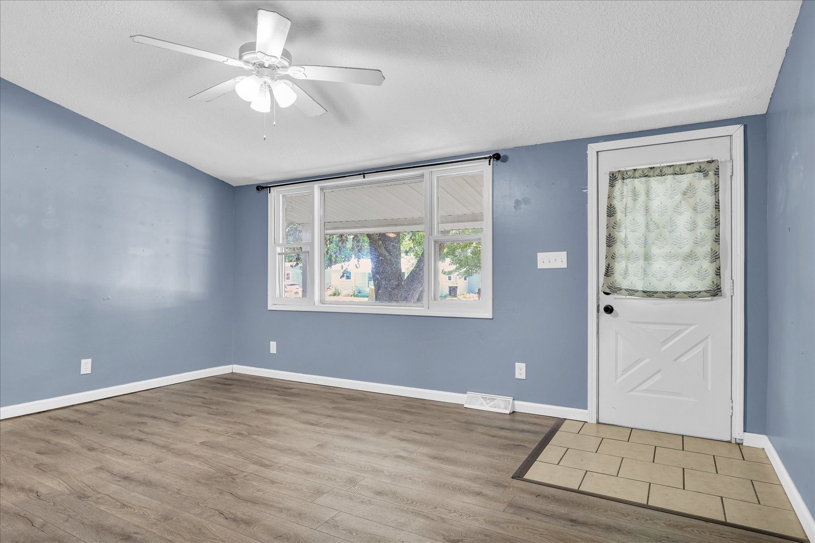 1003 S Pleasantview Property Photo 13
