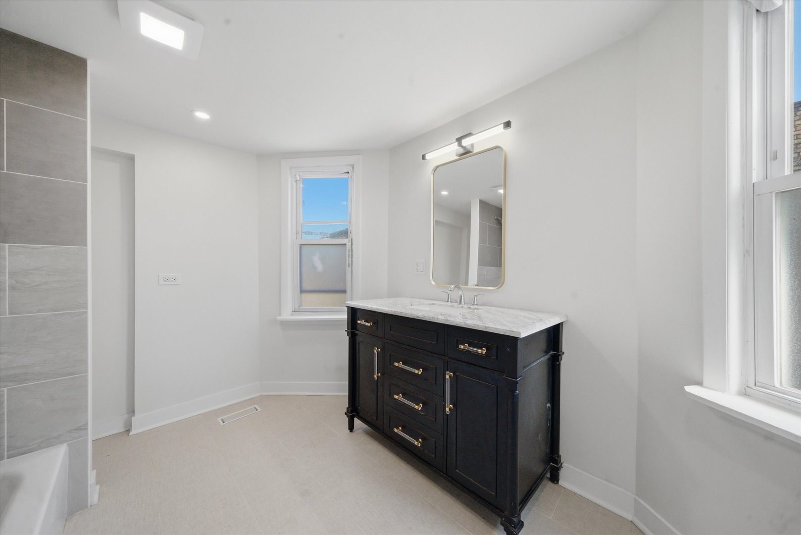 1446 E 71st Place Property Photo 16