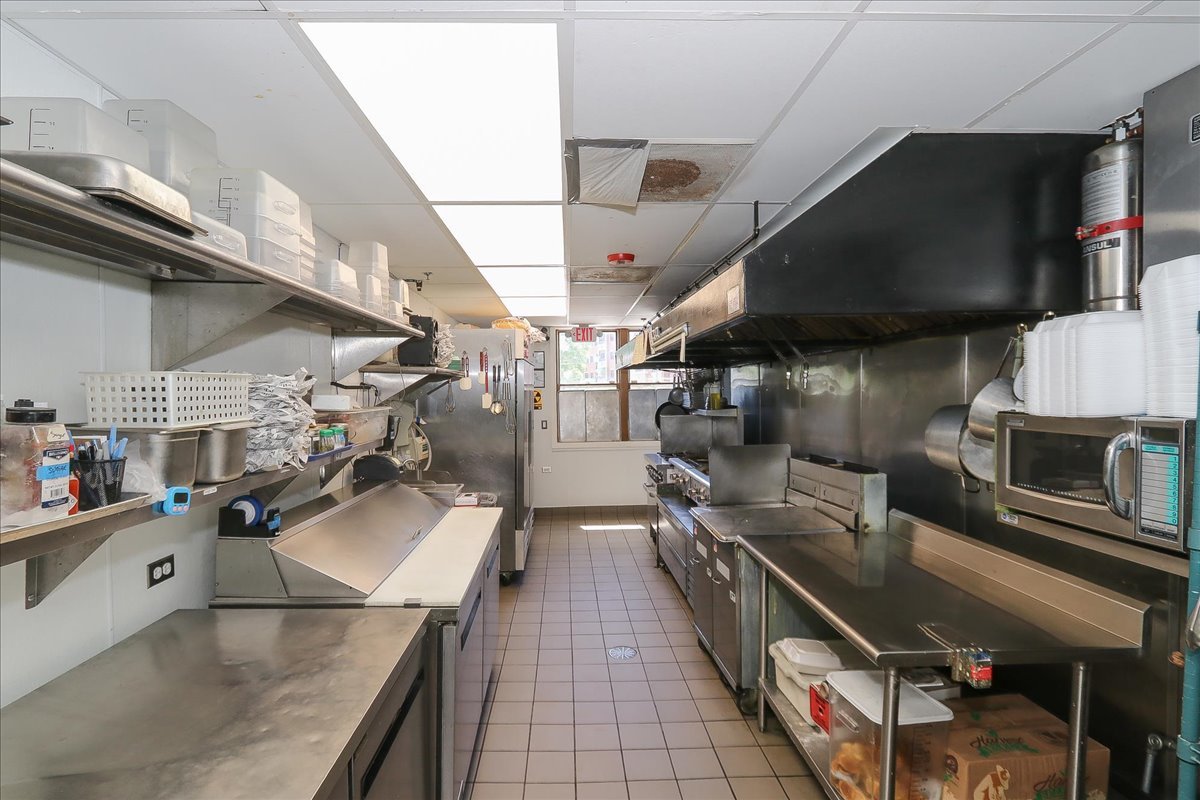 101-103 E Irving Park Road Property Photo 21