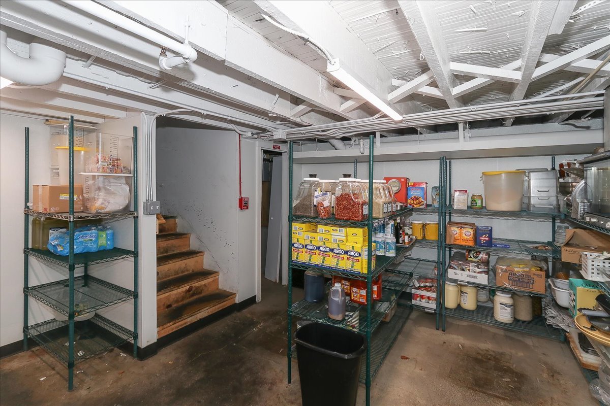 101-103 E Irving Park Road Property Photo 40