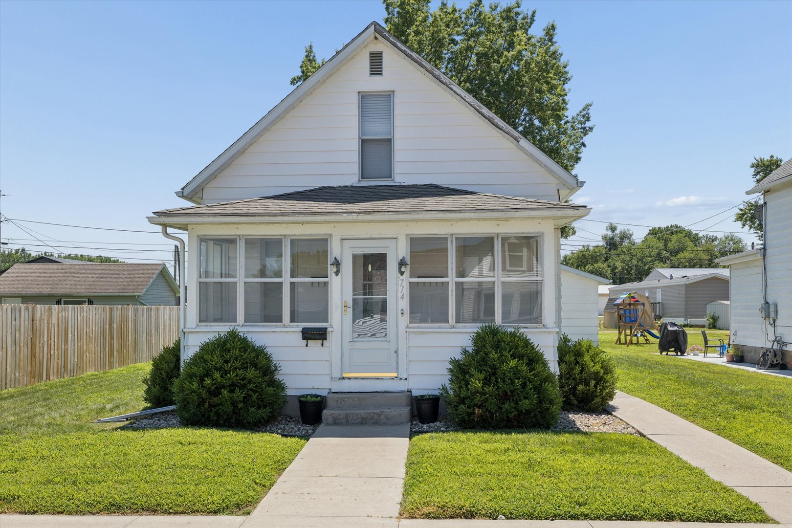 714 19th Avenue Property Photo 1
