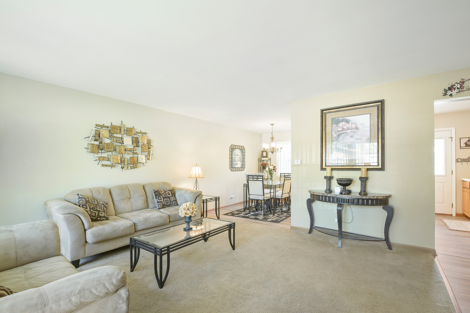 7820 Pebblebrook Circle Property Photo 6