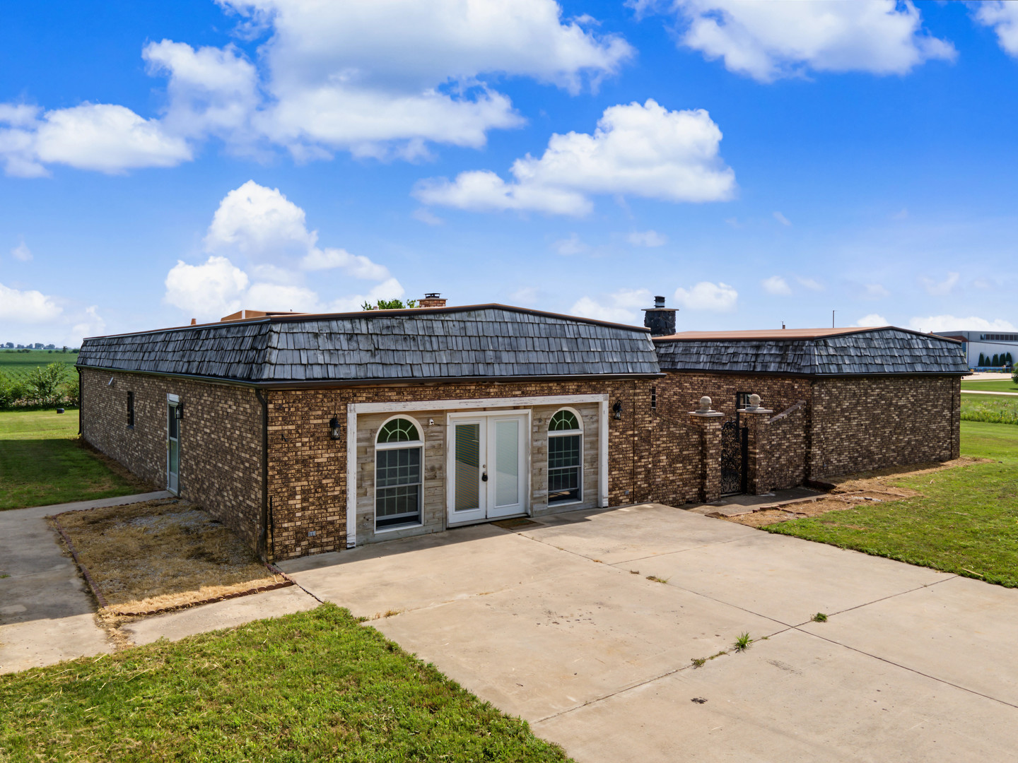 3301 Ireland Grove Road Property Photo 32