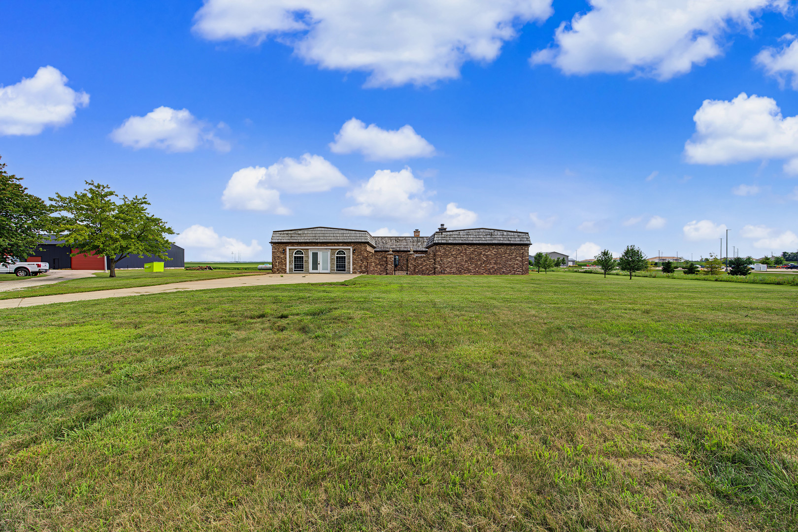 3301 Ireland Grove Road Property Photo 34