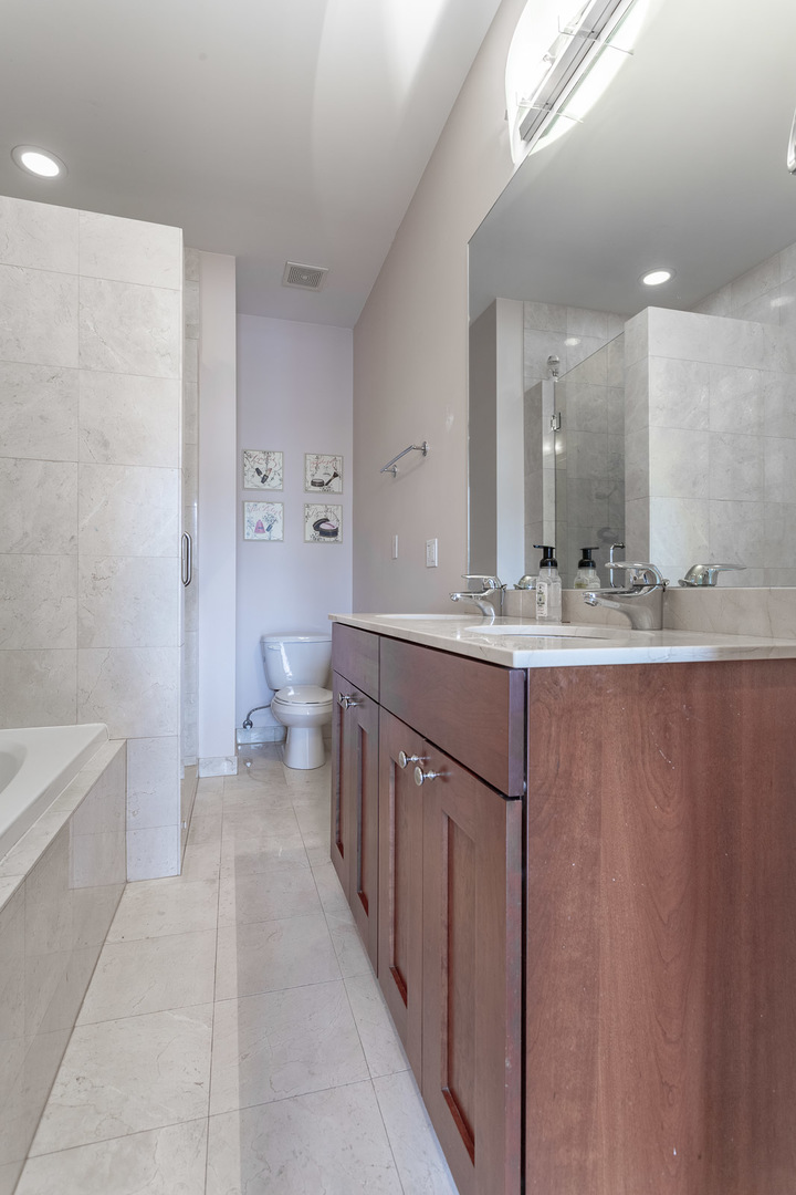 1126 W Fullerton Avenue 2 Property Photo 20