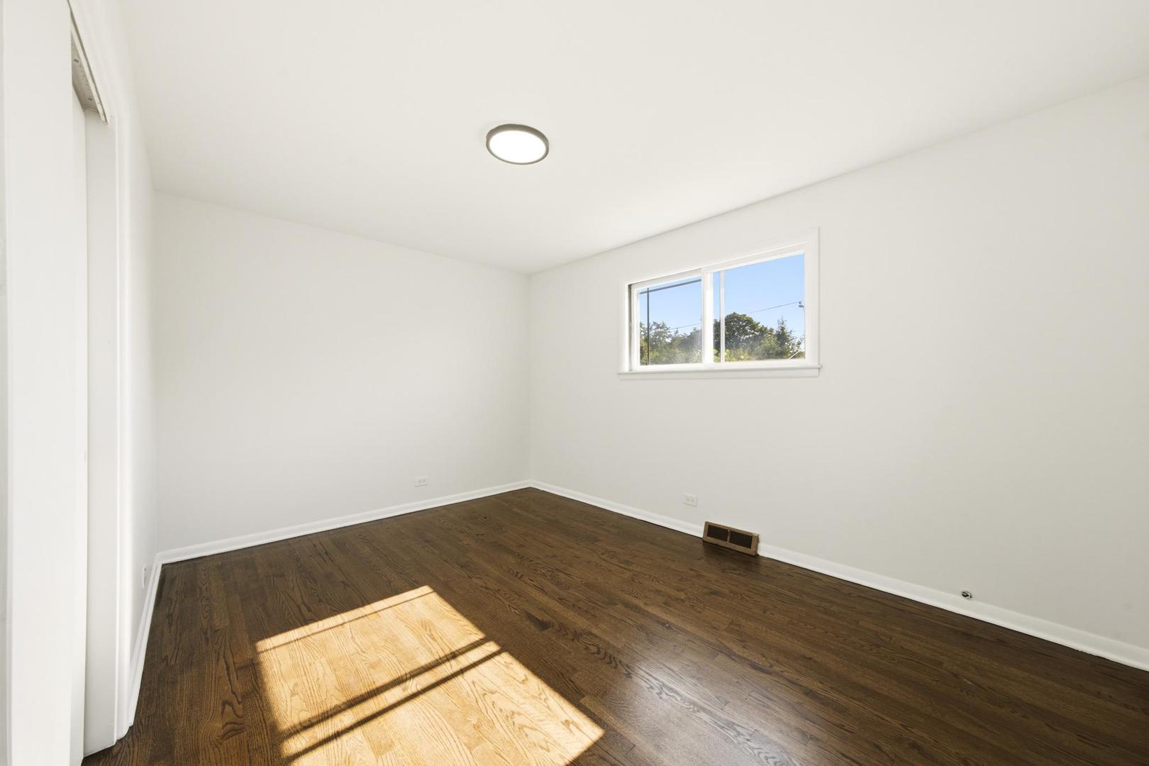 78 S Evergreen Avenue Property Photo 8