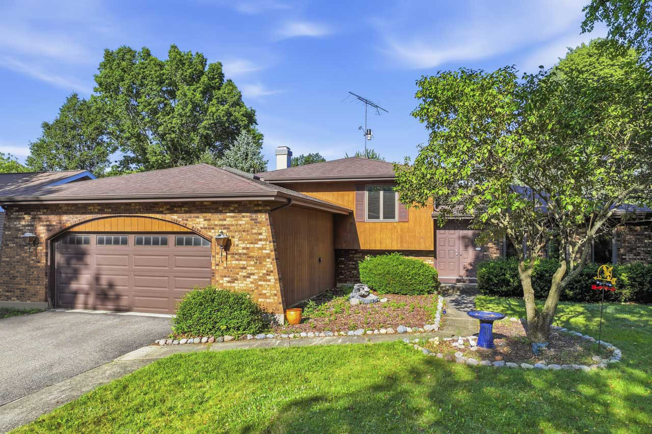 915 Carriage Drive